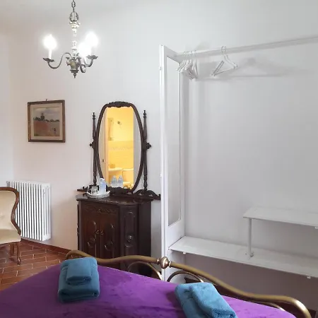 Monti Couette-café Monti di Licciana Nardi