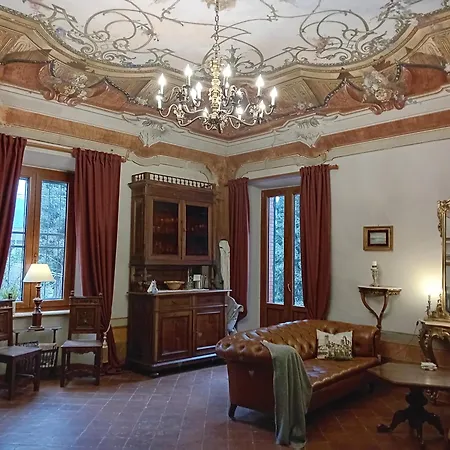 Monti Couette-café Monti di Licciana Nardi